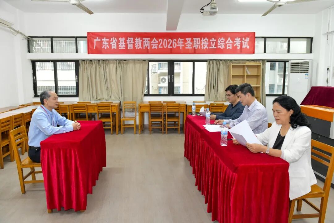 1-26050Q02PE55.jpg
