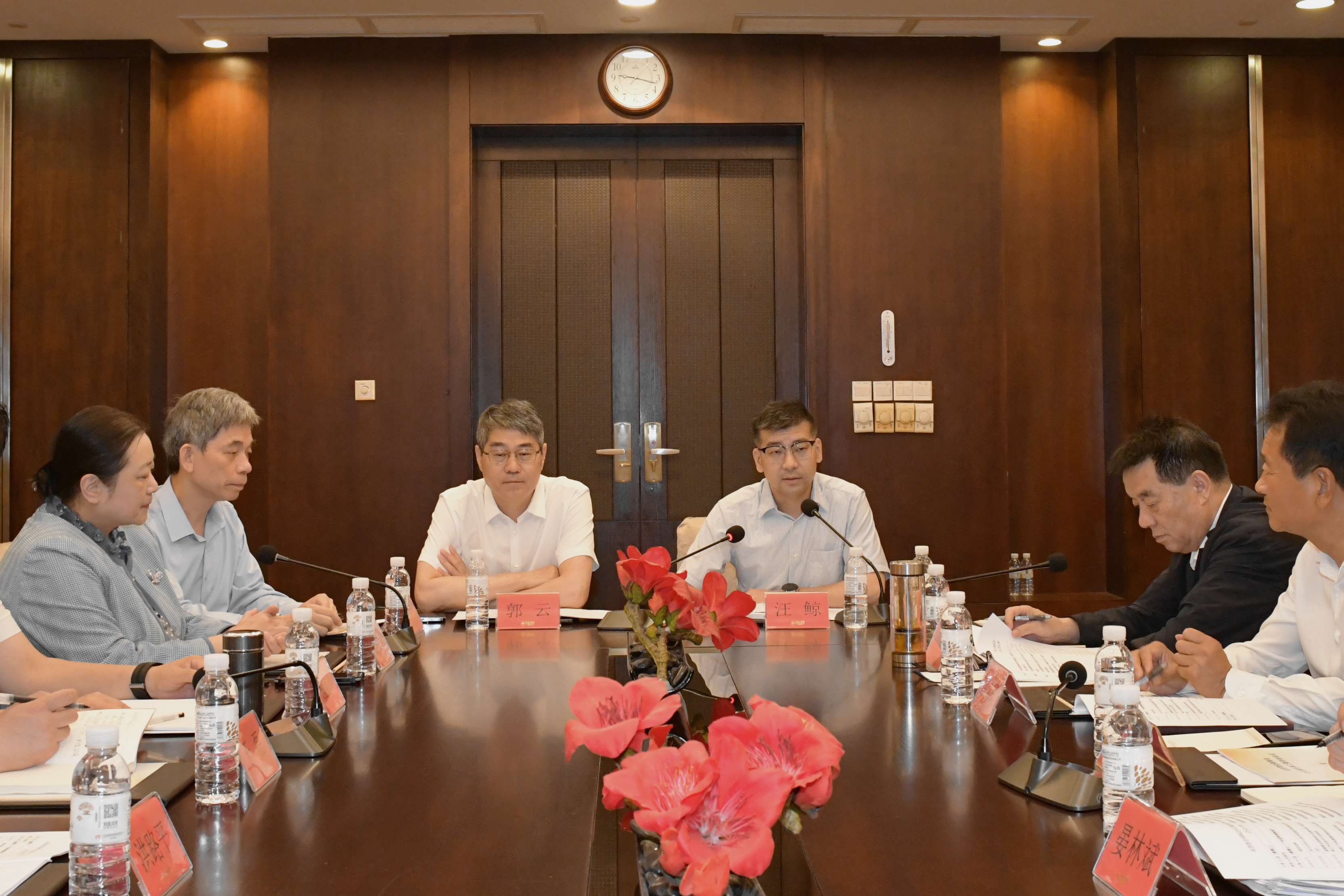 基督教全国两会社会服务事工委员会第三次全体会议在广州召开
