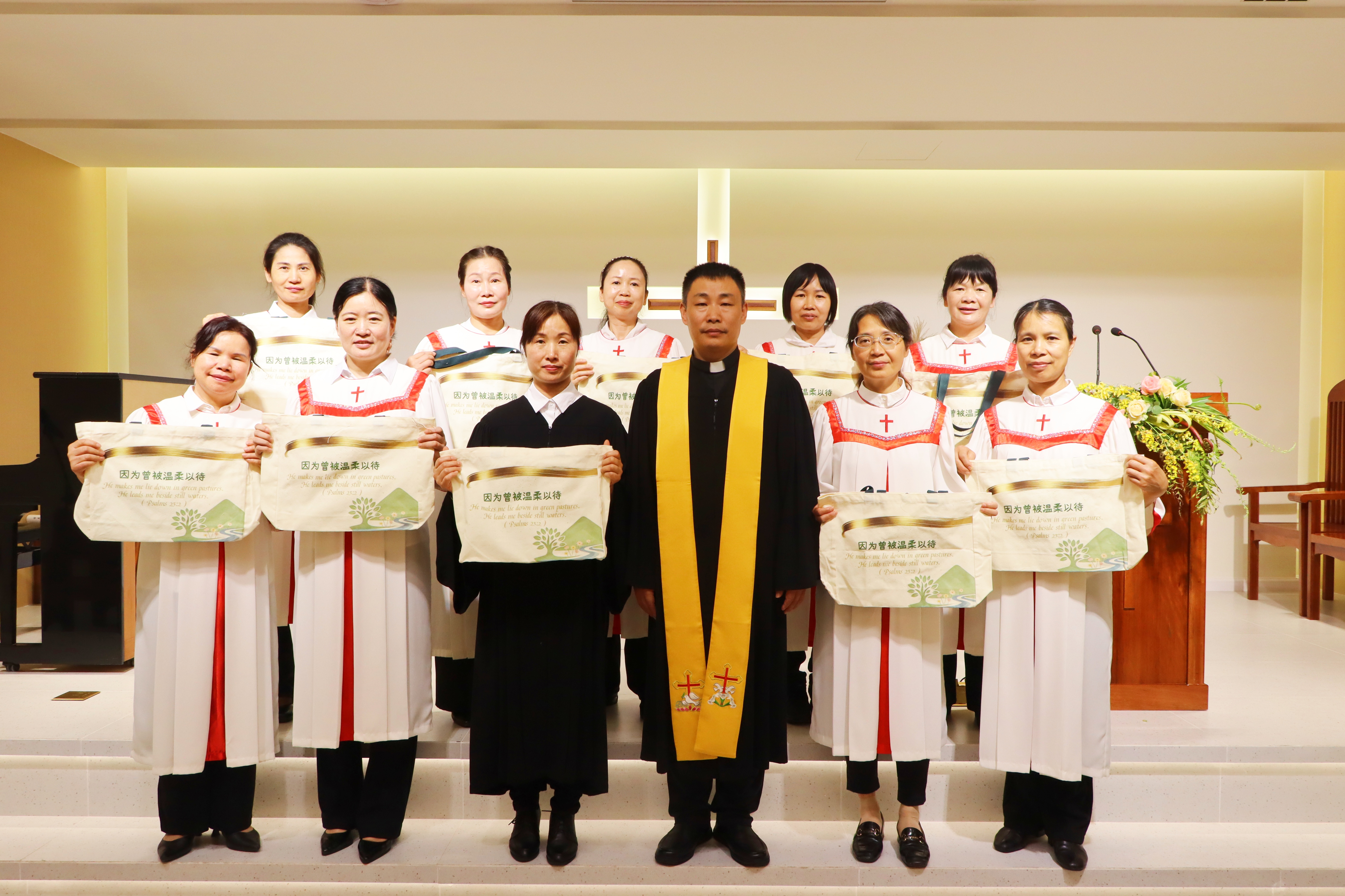 14 从化堂开展母亲节专题活动.jpg