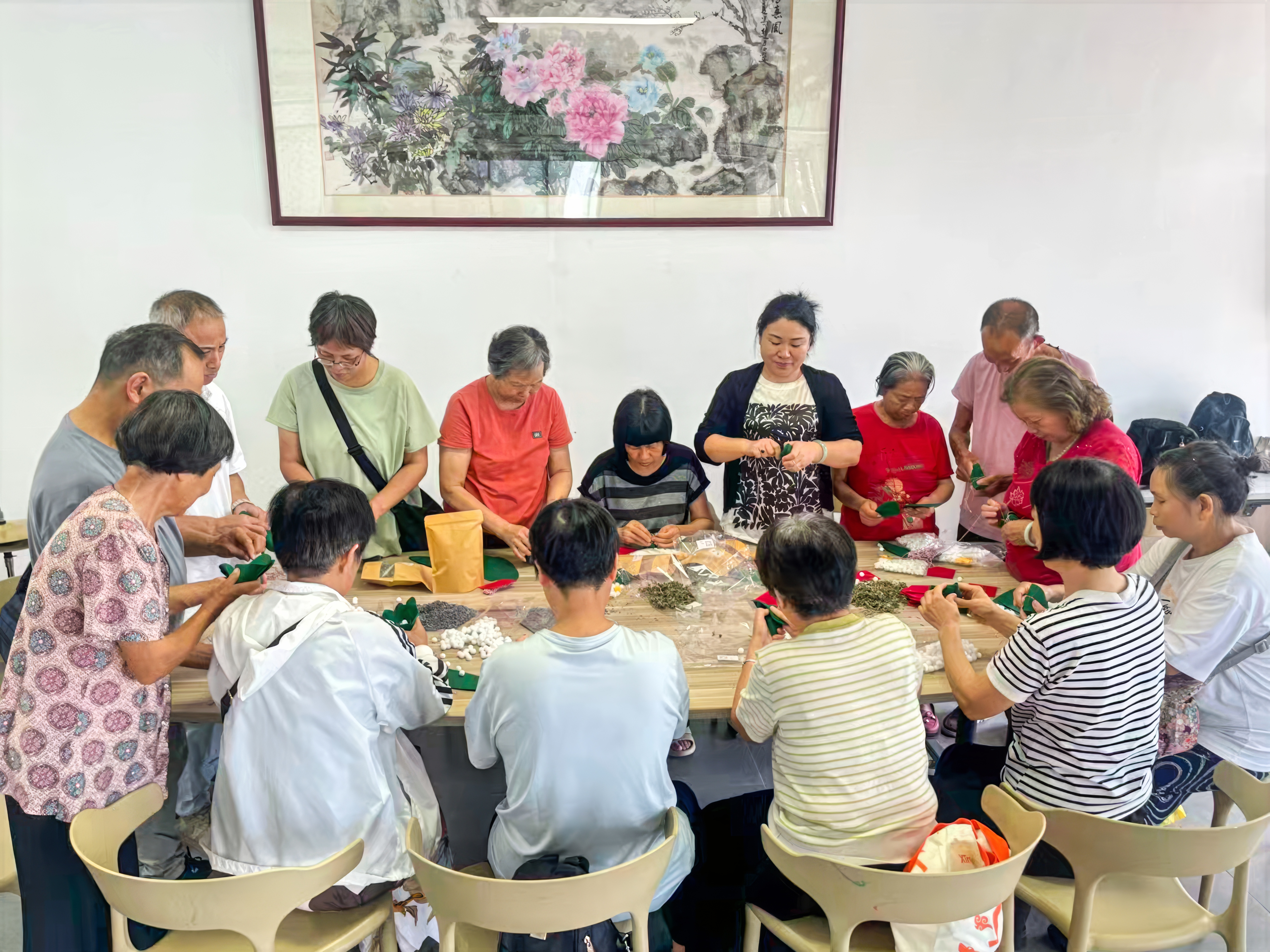 01 广州基督教番禺堂举办端午节、父亲节同庆活动.jpg